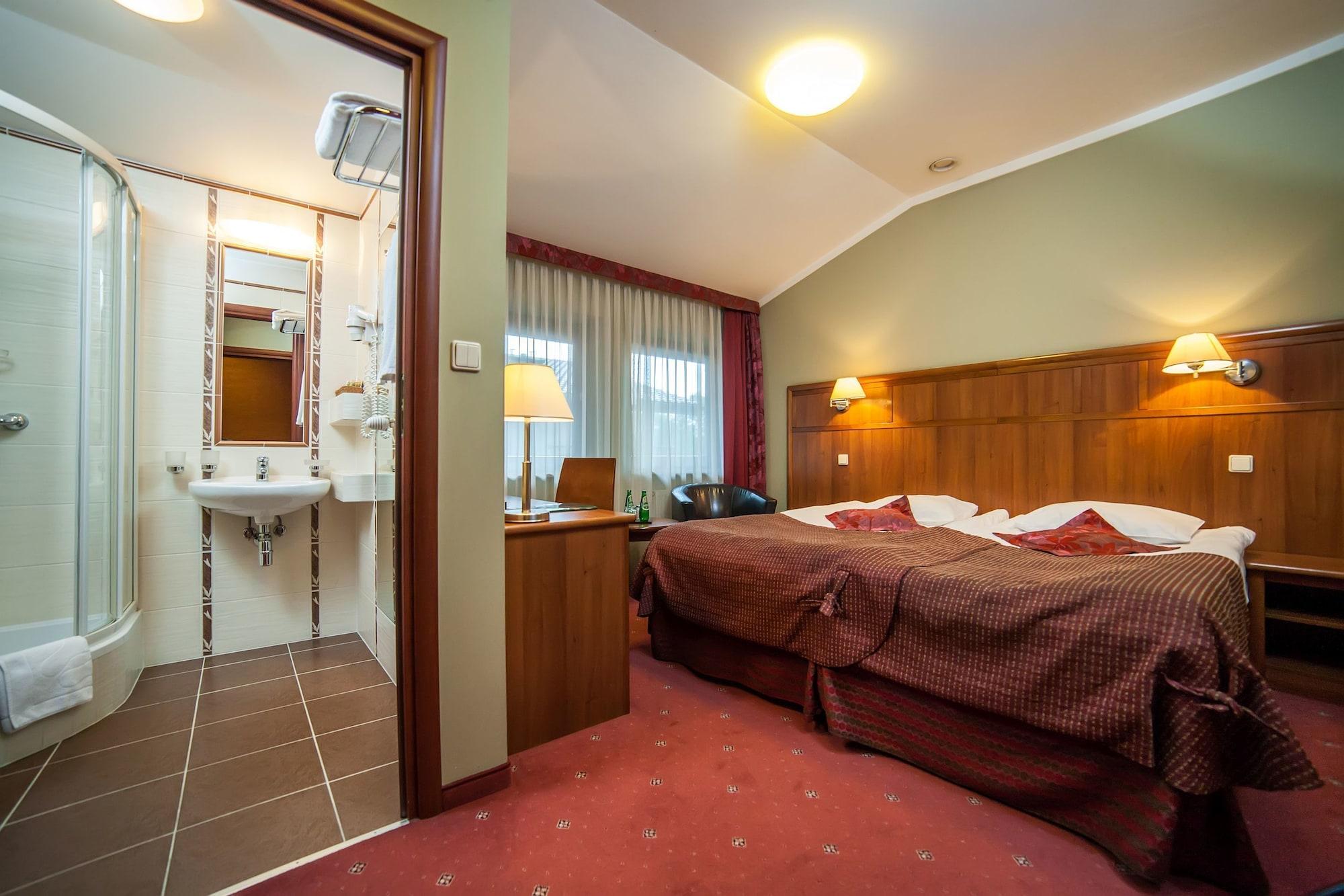 Farmona Business & Hotel 3*